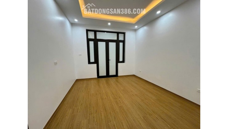 Bán nhà phân lô tại Đường Bùi Xương Trạch, Thanh Xuân, Hà Nội diện tích 40m2